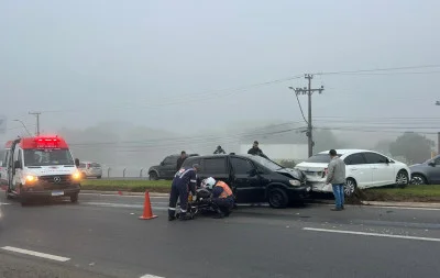 Acidente na RS-240 deixa uma pessoa ferida e causa lentidão na rodovia em São Leopoldo