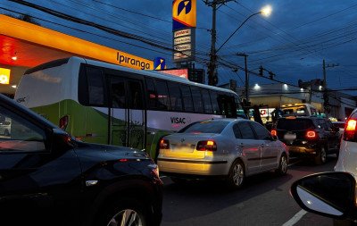 VÍDEO: Ônibus movido a biometano apresenta falha durante fase de testes em Novo Hamburgo