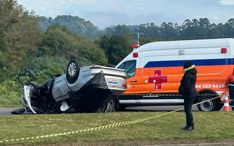 Motorista morre após carro capotar diversas vezes no Vale do Caí  | abc+