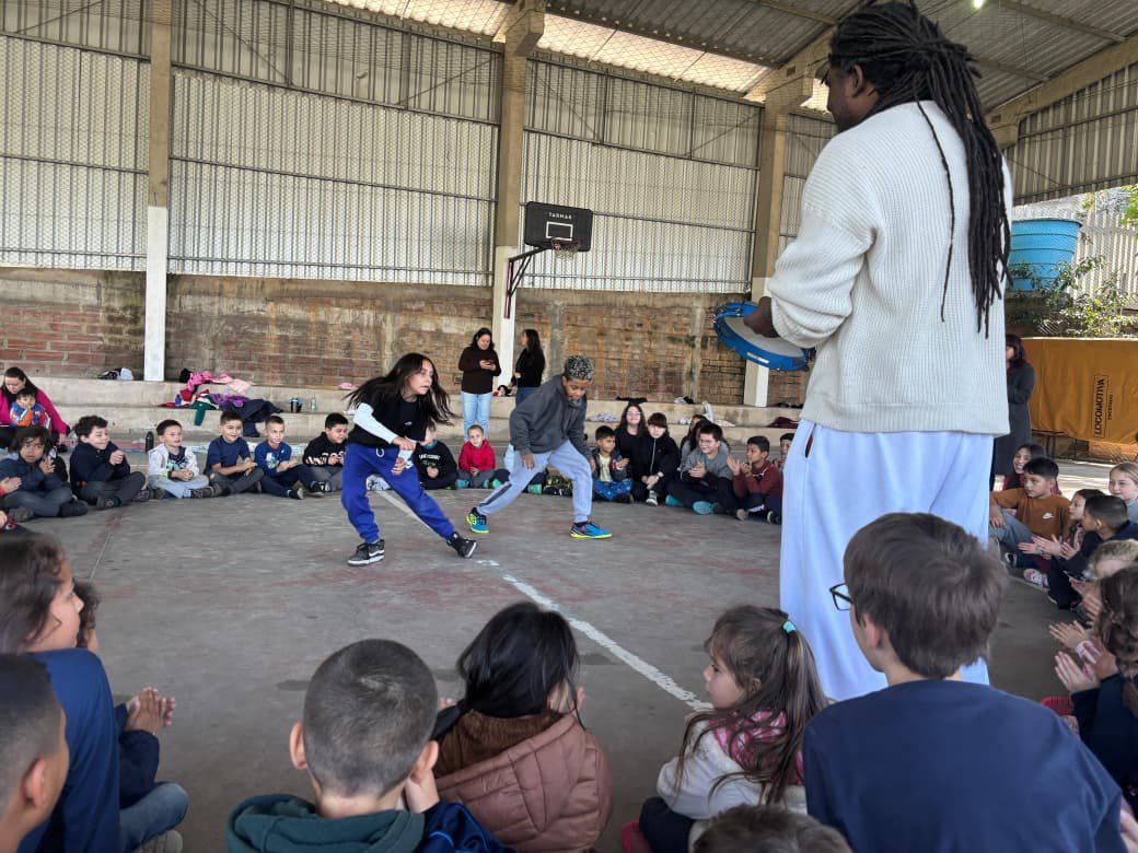 Brincadeiras ensinam sobre combate ao racismo em escola de Novo Hamburgo; saiba mais
