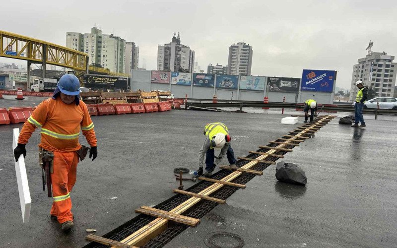 Primeira parte da construção da passagem inferior do bairro Primavera deve ser concluída ainda nesta semana