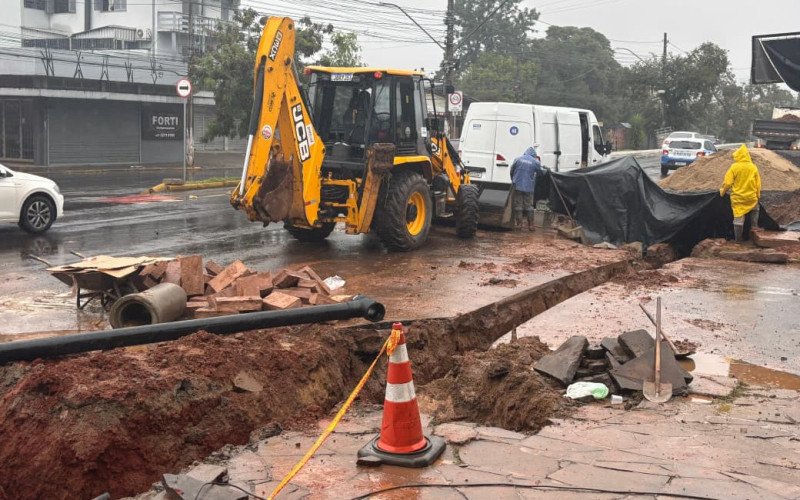 Obras da Comusa ocorrem mesmo com tempo chuvoso em Novo Hamburgo