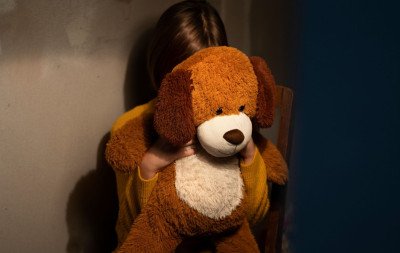 Padre recebe pena de quase 19 anos por crimes sexuais contra menina de 9 anos no RS