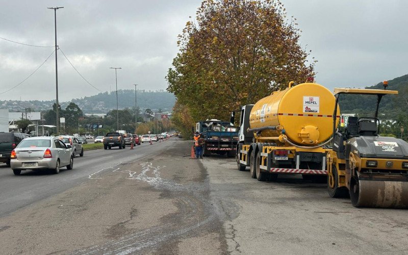 Estreitamento de pista para realização de obras provoca tranqueira no trecho de Novo Hamburgo | abc+
