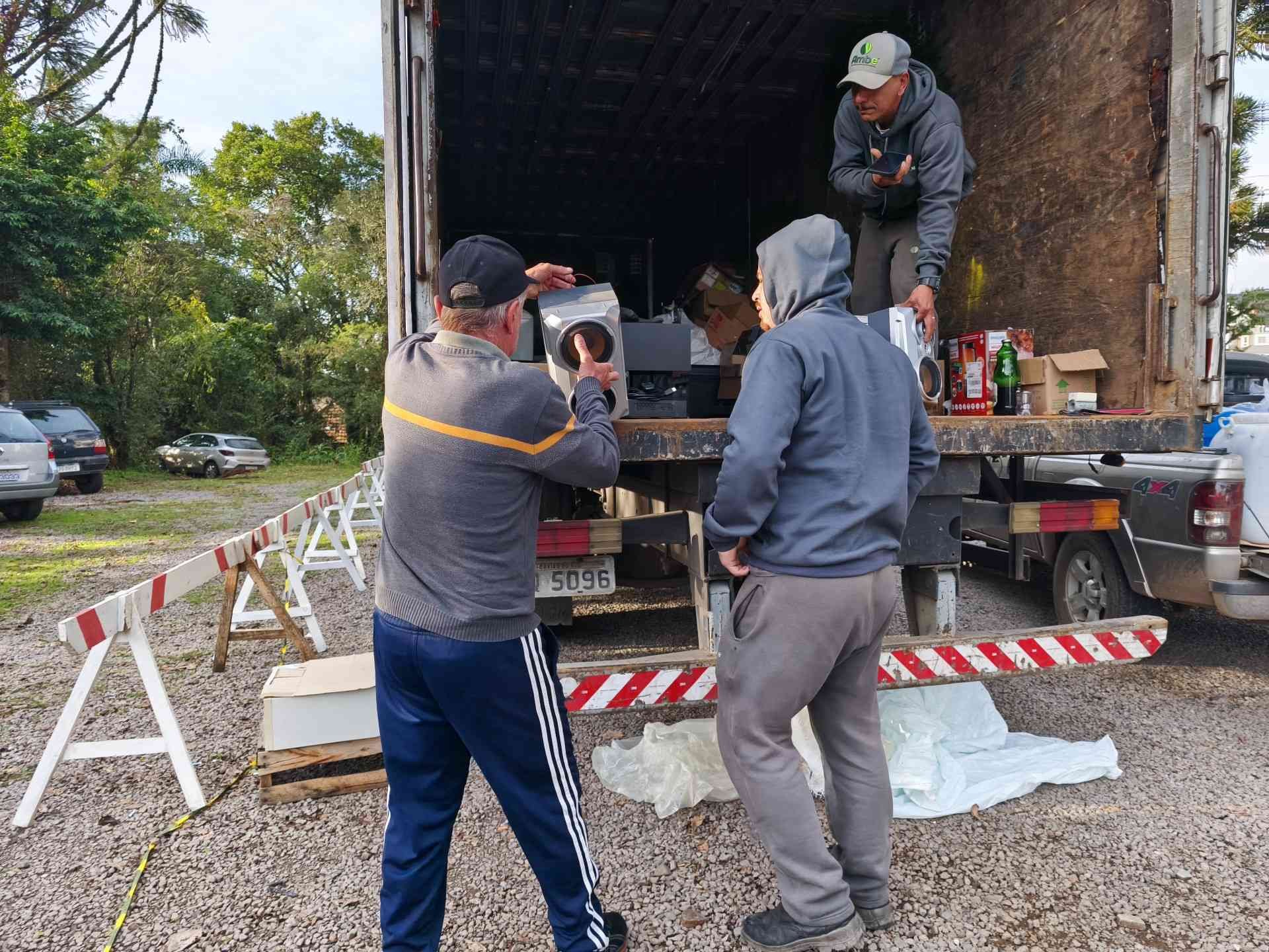 Nova Petr&oacute;polis realiza coleta de res&iacute;duos de diferentes materiais em junho; confira o que poder&aacute; ser descartado