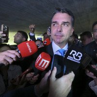Rejeição de Flávio Bolsonaro atinge maior porcentual na série histórica de pesquisa