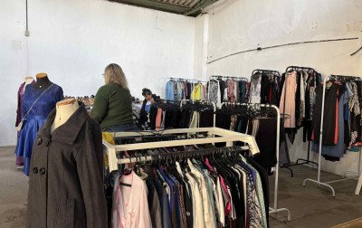 6º Megabazar do Joanna de Ângelis: Brechó vai ter roupas, calçados, móveis e eletros a partir de R$ 3