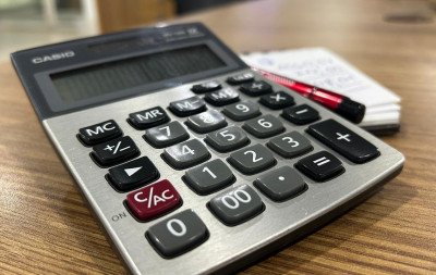 Prazo para declarar o Imposto de Renda termina nesta sexta; veja os riscos do atraso