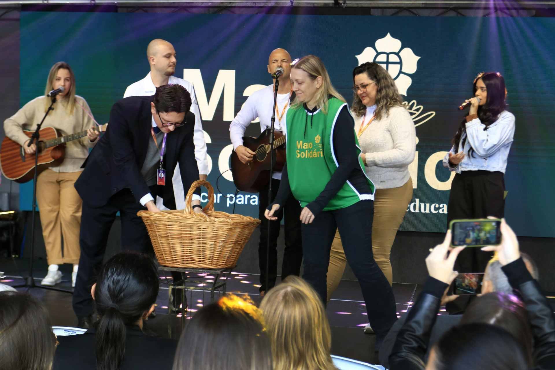 Ulbra realiza Dia U com serviços gratuitos e caravana de empregos em Canoas