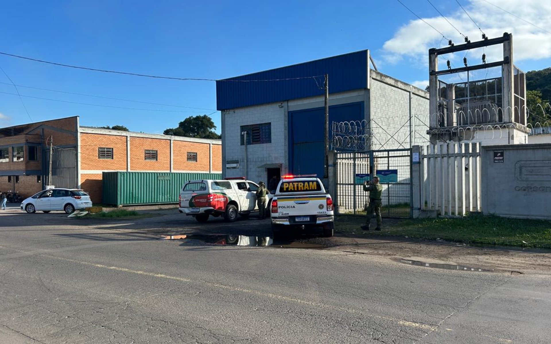 Nesta quinta, fiscalização chegou até uma empresa responsável pelo lançamento irregular | abc+