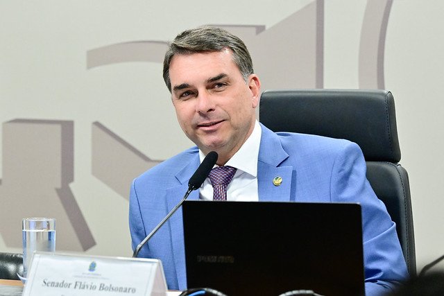 Deputado pede ao STF investiga&ccedil;&atilde;o de Fl&aacute;vio por influenciar tarifa&ccedil;o dos EUA