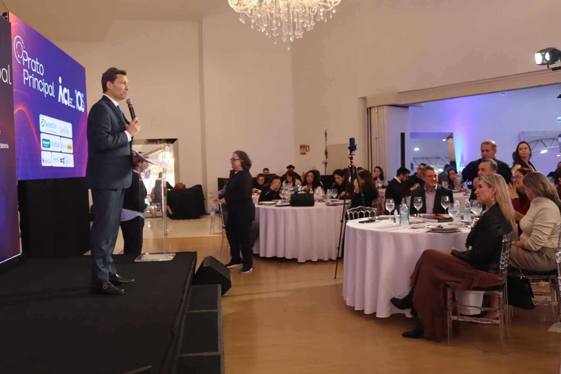 Presidente da OAB RS critica “excessos e ativismo judicial” no STF; entenda