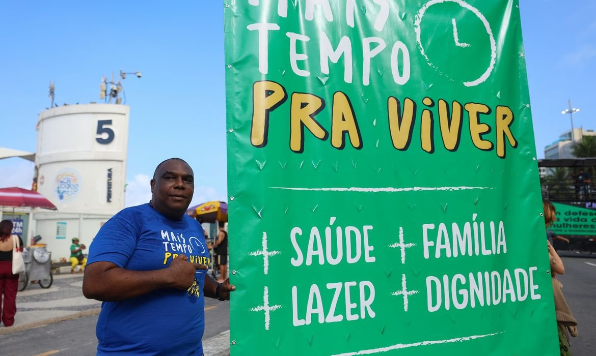 Entenda PEC que acaba com escala 6&times;1: Mais tempo livre e mesmo sal&aacute;rio