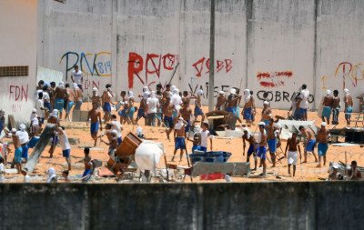 Classificar PCC e CV como terroristas não ajuda o Brasil, diz promotor