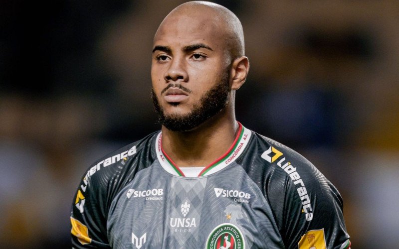 Goleiro Gregory chega para trabalhar com Ariel Lanzini | abc+