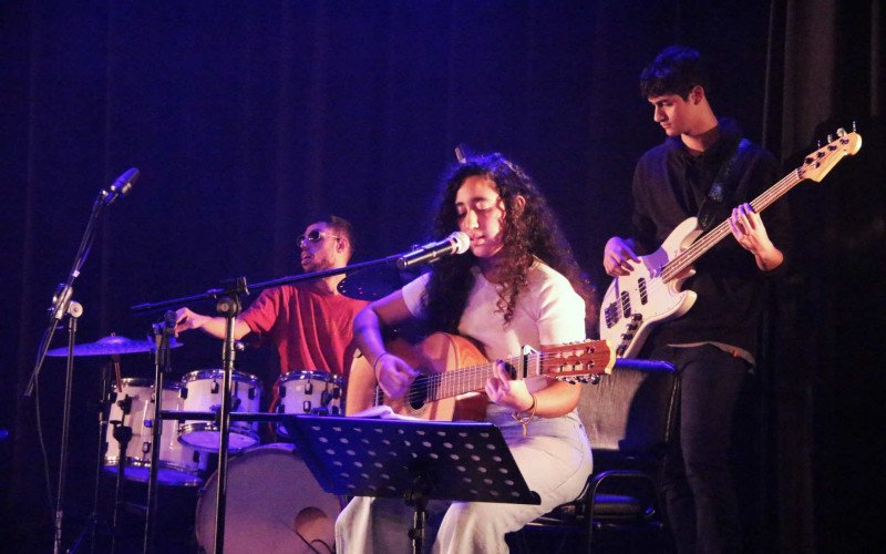 Alunos fizeram apresentações ao longo do dia