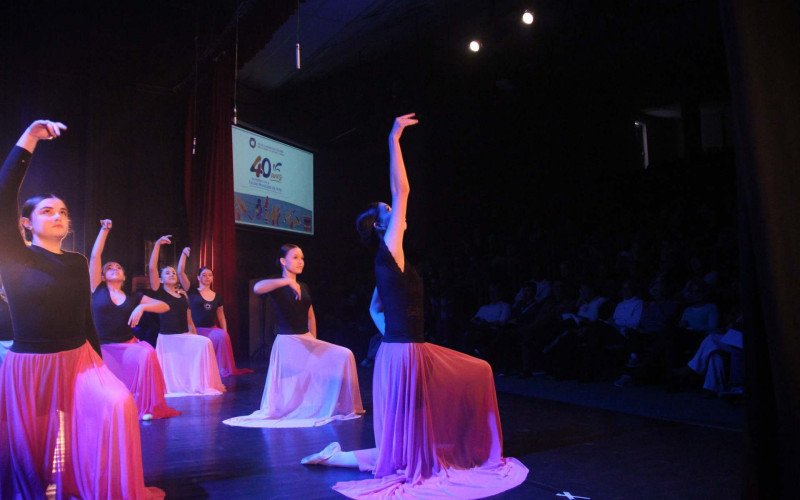 Alunos fizeram apresentações ao longo do dia