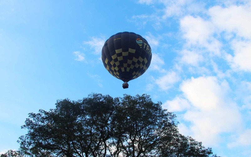 Balões encantaram no céu da cidade de Feliz