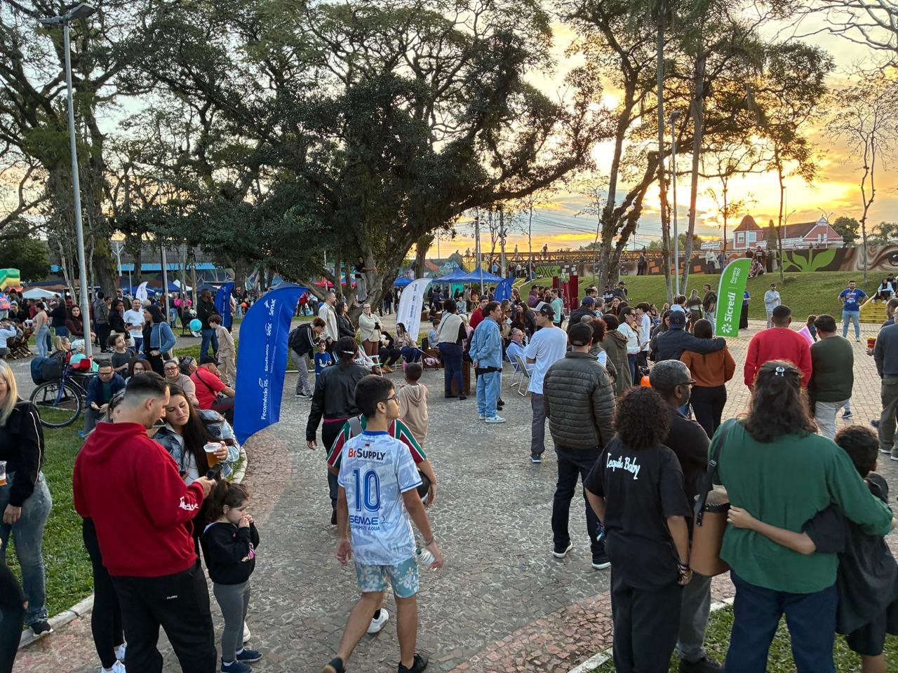 Com recorde de expositores e diversas atra&ccedil;&otilde;es, 2&ordm; Brique S&atilde;o Leo lota a Pra&ccedil;a do Imigrante