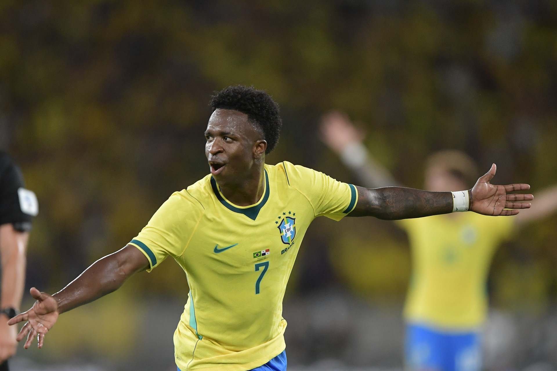 Sele&ccedil;&atilde;o brasileira se despede com goleada sobre o Panam&aacute; no Maracan&atilde;