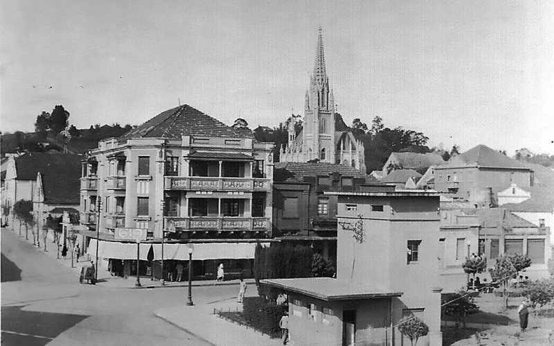 A esquina da Lima e Silva com a Pedro Adams Filho ainda preserva um tesouro da arquitetura hamburguense | abc+