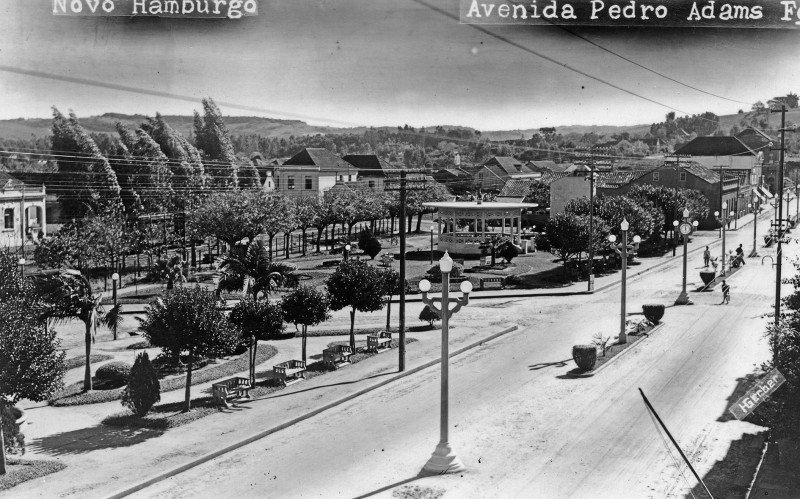 Nova Avenida Pedro Adams Filho trouxe novidades para quem circulava pelo Centro de Novo Hamburgo | abc+