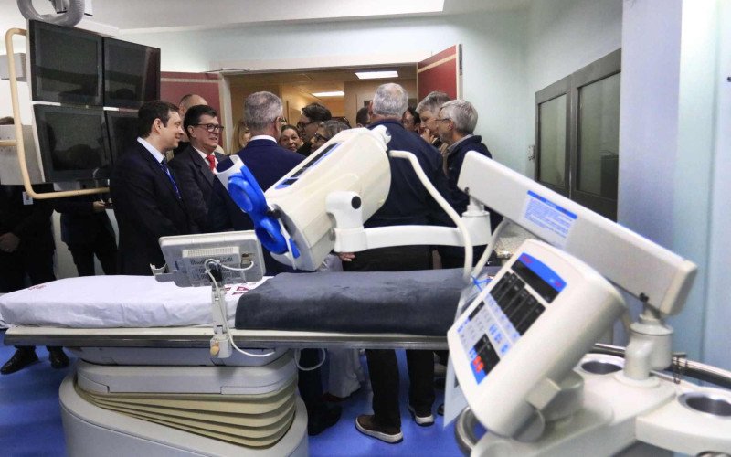Centro de Referência em Cardiologia conta com um novo angiógrafo no HU | abc+