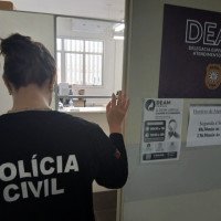 "Havia demanda ap&oacute;s as cinco horas", explica delegado sobre hor&aacute;rio estendido na DP da Mulher em Canoas