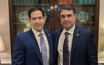 Flávio Bolsonaro diz ter enviado carta a Rubio pedindo que EUA não imponham tarifas de 25% ao Brasil