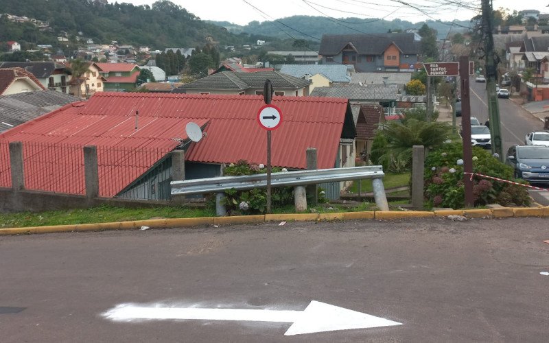 Rua do bairro Piratini tem alteração no fluxo viário