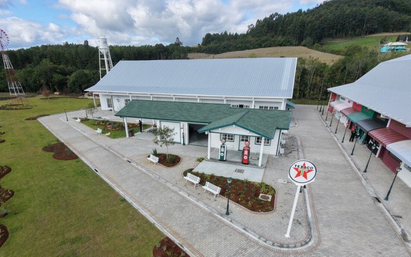 Parque temático automotivo Model A Village é inaugurado em Nova Petrópolis 
