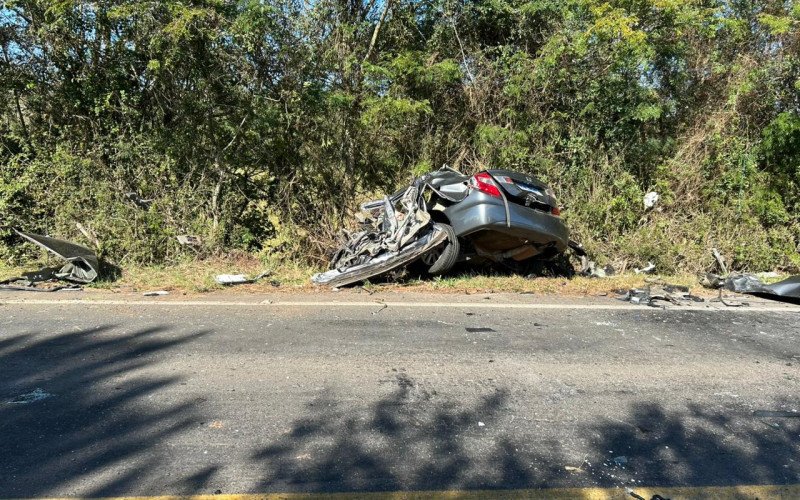 Identificado homem que morreu em colis&atilde;o frontal entre carro e carreta na RS-239