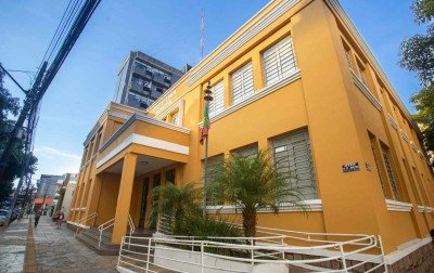 Canoas abre sindicância para apurar denúncia de funcionário fantasma no gabinete do prefeito