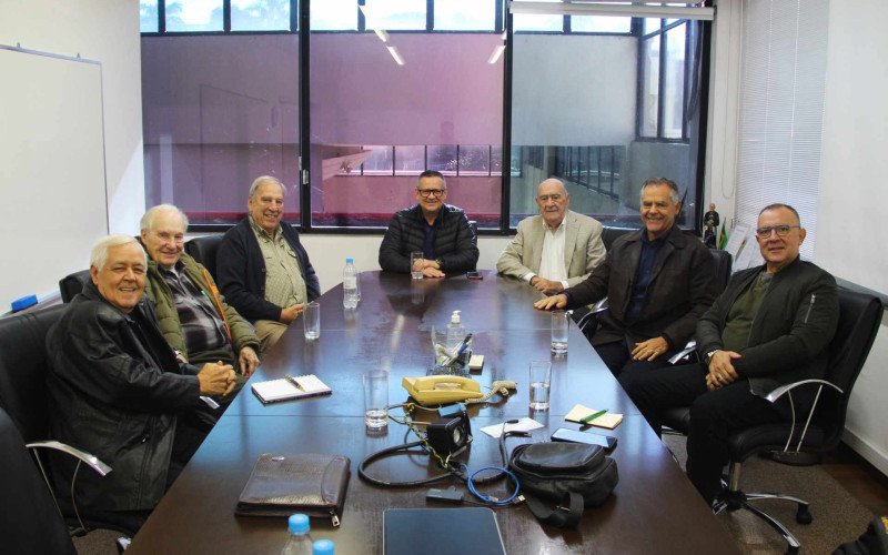 Comitê Pró-Aeroporto Internacional 20 de Setembro em visita a sede do Grupo Sinos | abc+