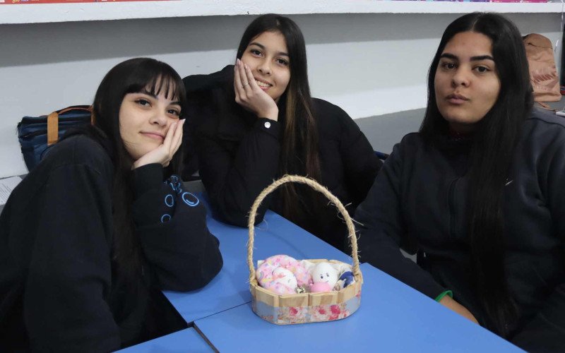 Projeto Bebê Ovo desenvolvido com os alunos do 3º ano do ensino médio da Escola Osvaldo Aranha