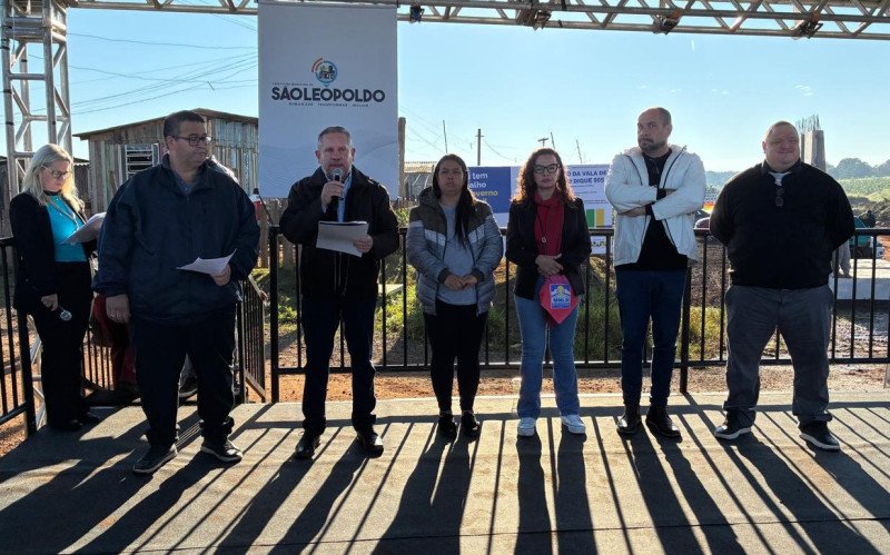 Solenidade marcou o início das obras da canalização da vala de drenagem no dique da comunidade Steigleder