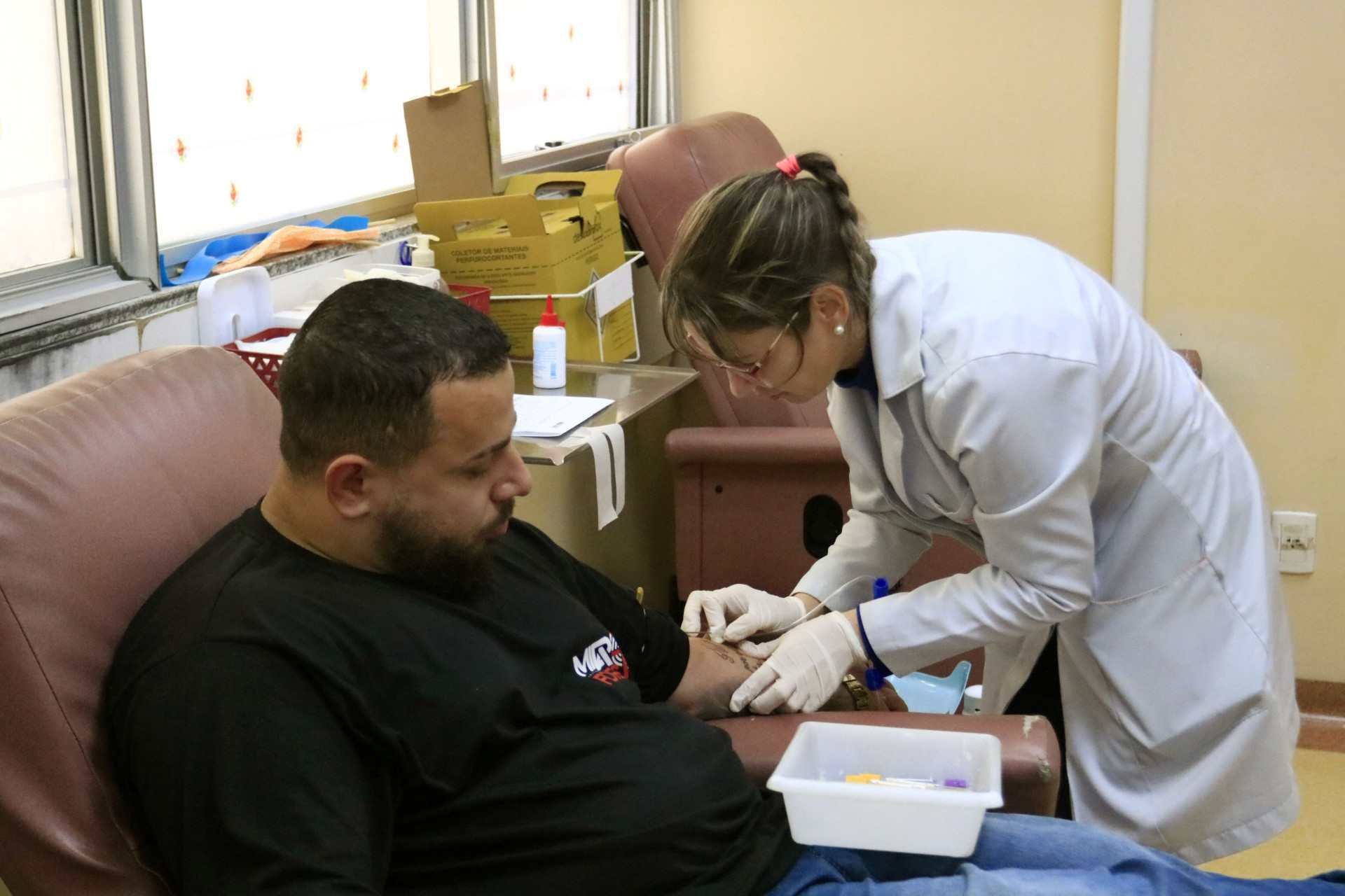 Um salva quatro: Junho Vermelho chama aten&ccedil;&atilde;o para a import&acirc;ncia da doa&ccedil;&atilde;o de sangue