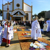 Corpus Christi em Canoas reúne fé, tradição e solidariedade