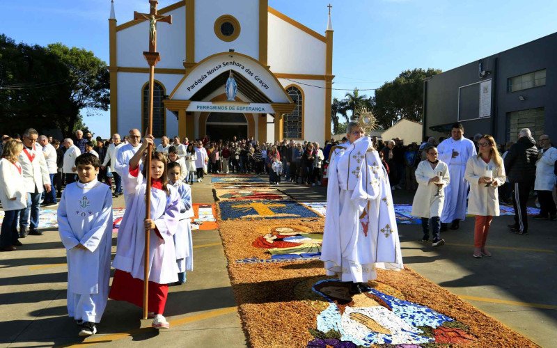 Procissão Eucarística da Paróquia Nossa Senhora das Graças | abc+