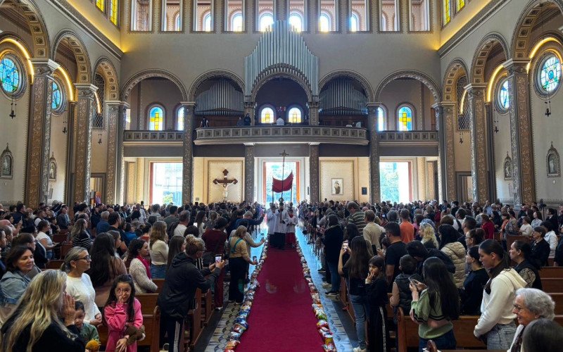 Celebração de Corpus Christi da Catedral São Luiz Gonzaga