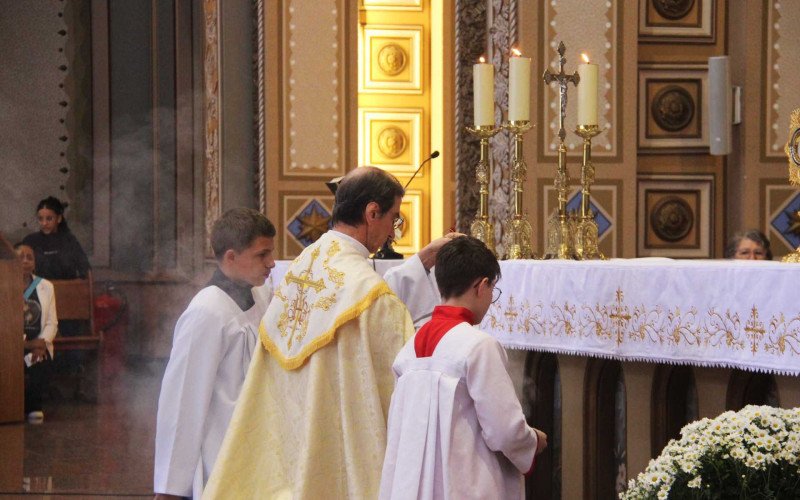 Celebração de Corpus Christi da Catedral São Luiz Gonzaga