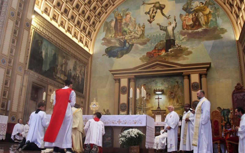 Celebração de Corpus Christi da Catedral São Luiz Gonzaga