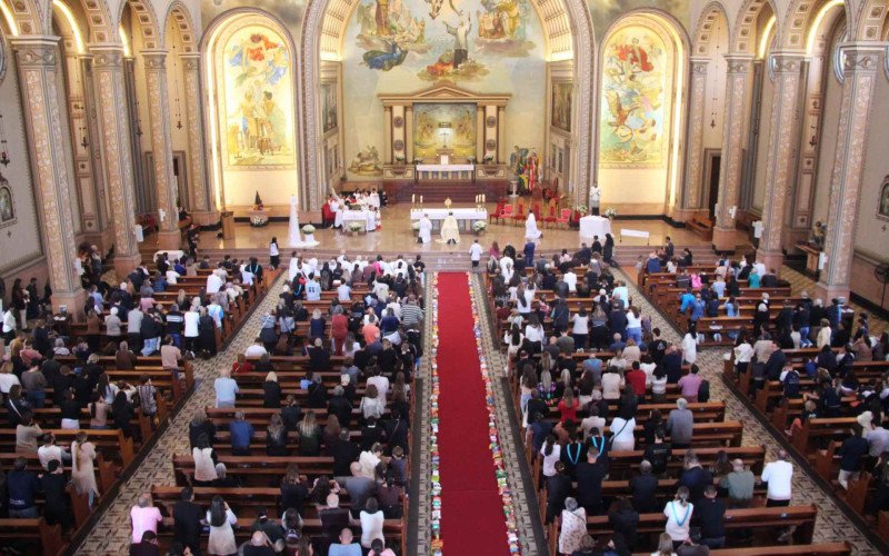 Celebração de Corpus Christi da Catedral São Luiz Gonzaga