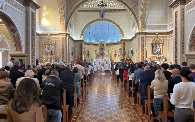 Paróquia Nossa Senhora da Piedade, de Hamburgo Velho, Novo Hamburgo, celebra Corpus Christi
