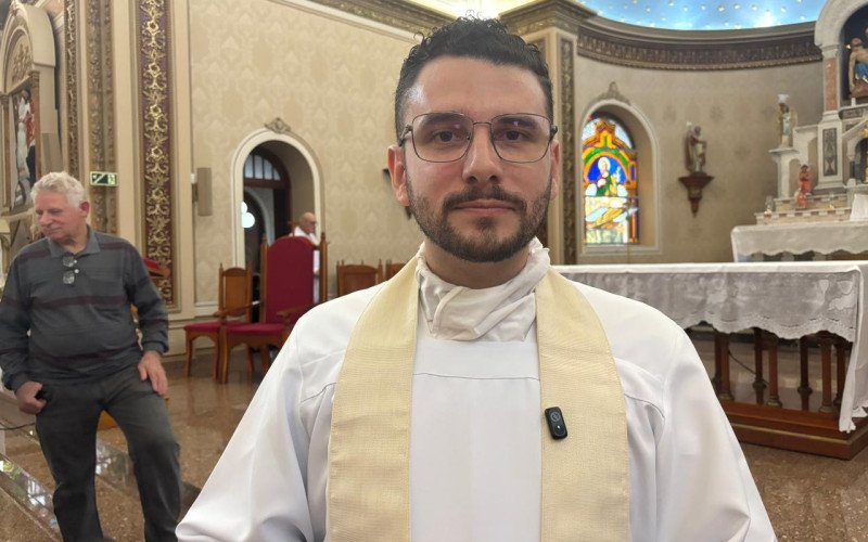 Padre Péricles Filipiak, vigário na Paróquia Nossa Senhora da Piedade | abc+
