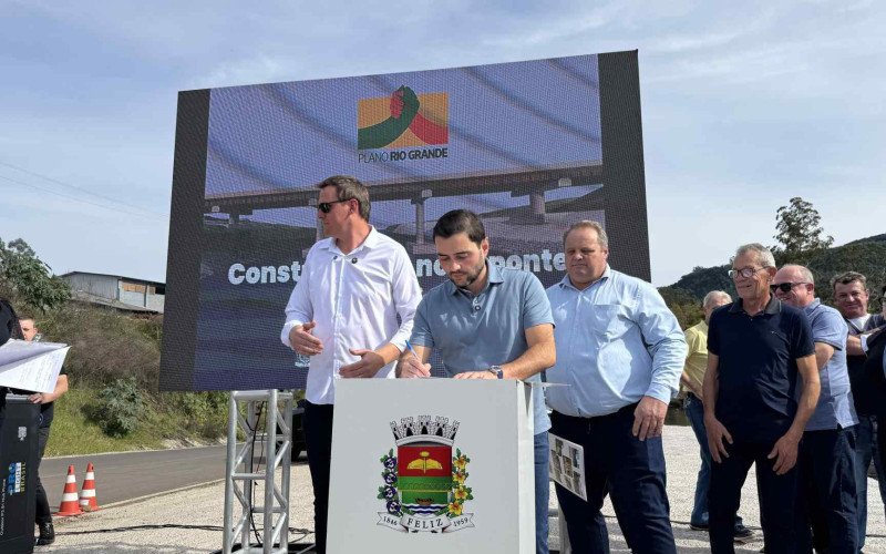 Assinatura para início das obras no Vale Real | abc+