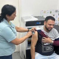 "Descongestiona as UPAs": Comunidade aproveita o sábado para se vacinar contra a gripe