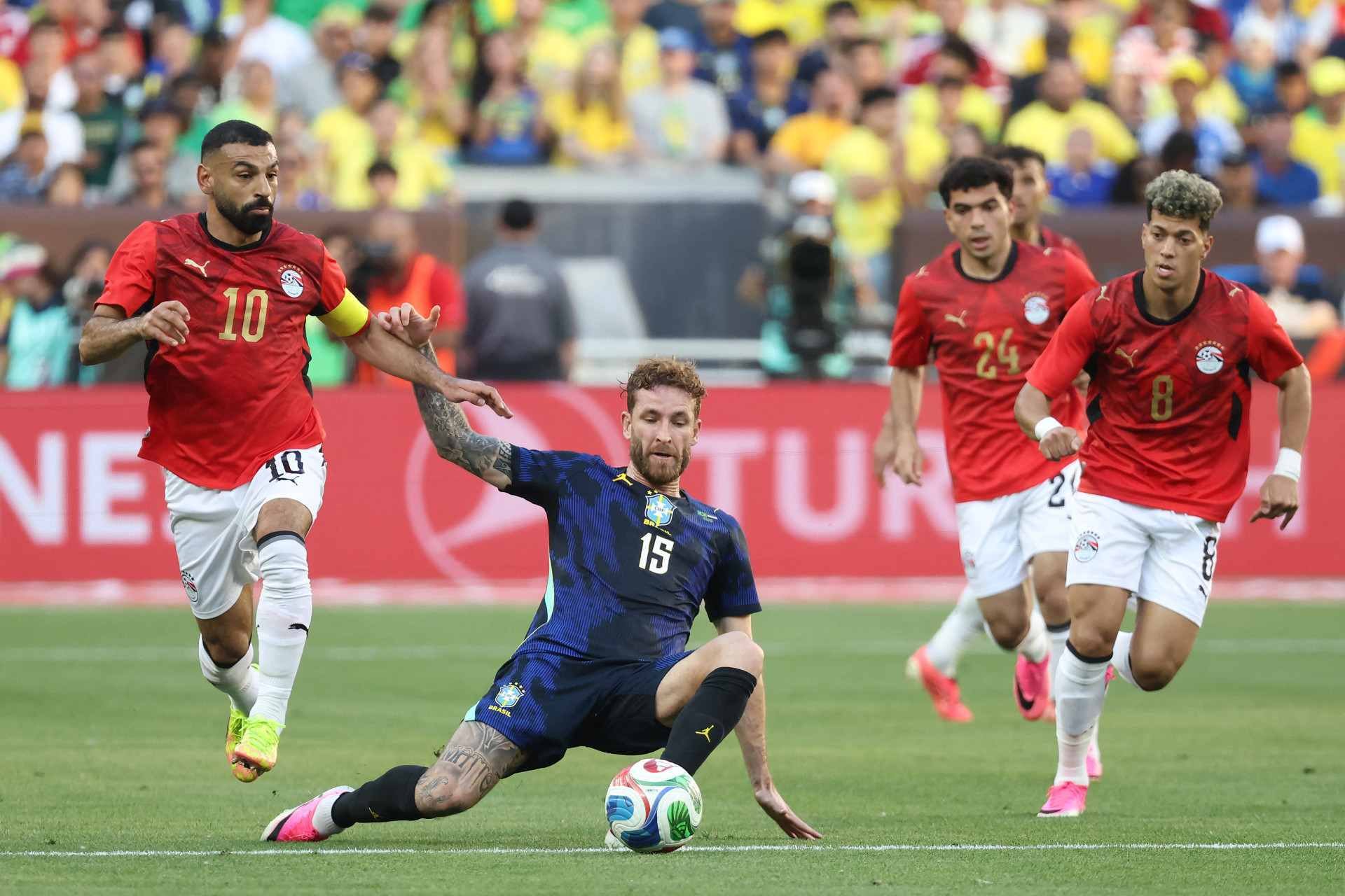 Partida terminou em 2 a 1 para a Seleção Brasileira | abc+