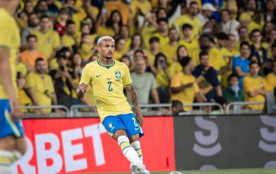 Lateral-direito da Seleção, Wesley é cortado da Copa Mundo após lesão em amistoso