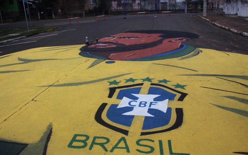 Neymar foi pintado na rua João Pessoa para a Copa do Mundo | abc+